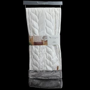 UGG Koolaburra Jasper White Quilted Table Runner Gray Faux Fur Farmhouse New